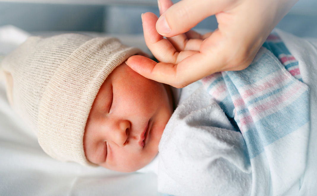 8 goldene Regeln für den Babybesuch
